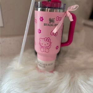 Stanley Hello Kitty Pink Tumbler